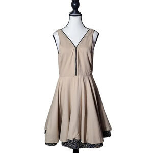 Karen Zambos Veronica open back front zipper swing style‎ dress size Medium